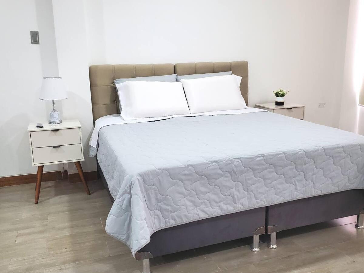 Genova Suites Spacious And Great Location Santa Cruz de La Sierra Bagian luar foto